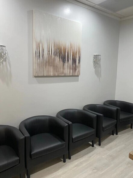 More Photos Of 13768 Roswell Ave, Chino Medical For Lease