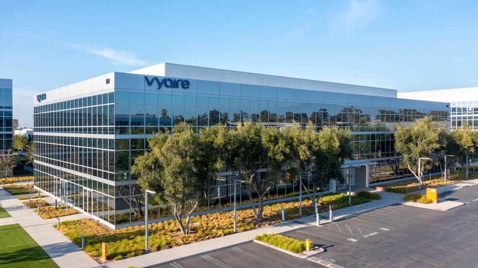 More Photos Of 46 Discovery, Irvine Unknown For Lease