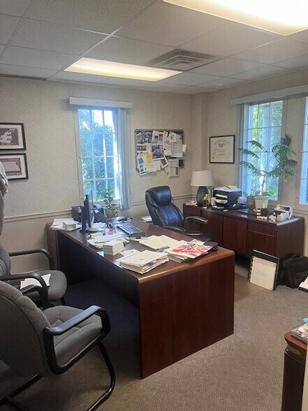 More Photos Of 3033 W 44th St, Cleveland Office For Sale