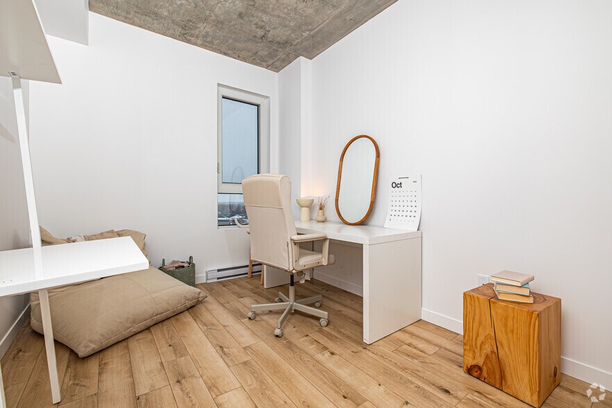 More Photos Of 300 Pl Charles-Le Moyne, Longueuil Apartments For Lease