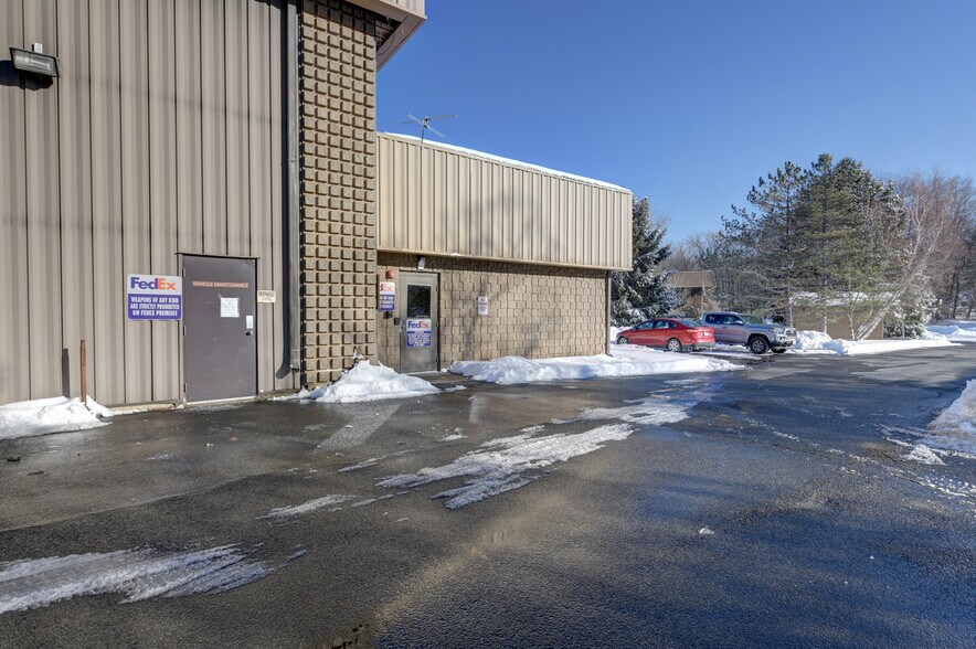 More Photos Of 1 Federico Dr, Pittsfield Light Distribution For Sale