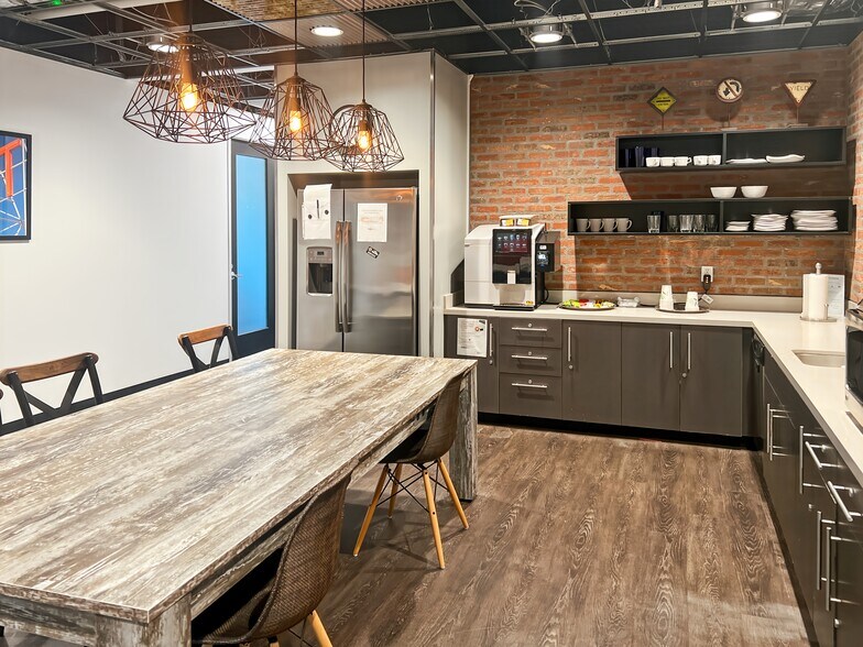 More Photos Of 1370 Valley Vista Dr, Diamond Bar Coworking Space