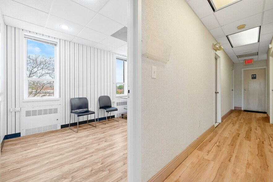 More Photos Of 3715 Main St, Bridgeport Medical For Sale