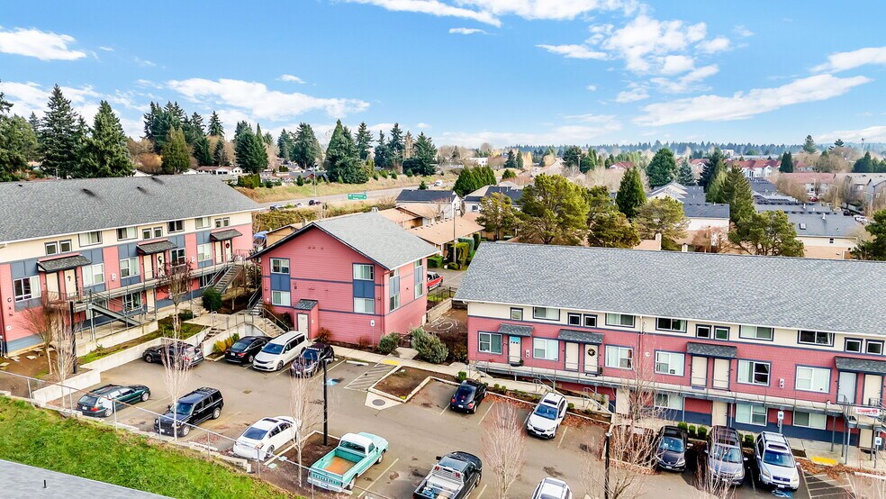 More Photos Of 5750 NE 34th St, Vancouver Apartments For Sale