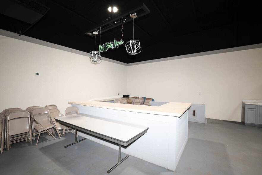 More Photos Of 527 Givens Ave, Amarillo Lodge Meeting Hall For Sale