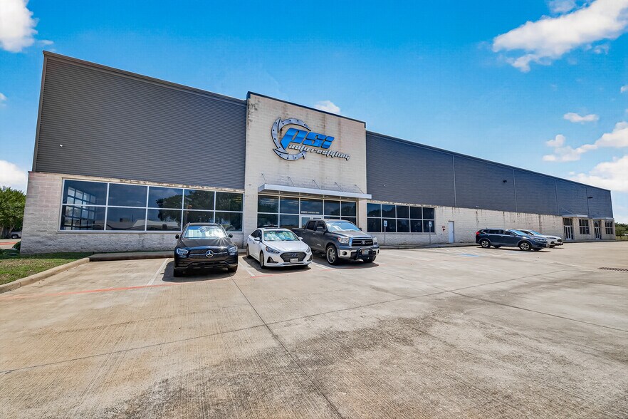 Primary Photo Of 15135 Bellaire Blvd, Houston Warehouse For Lease