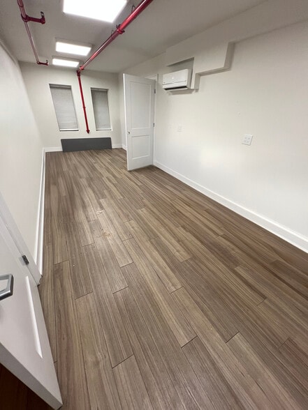 More Photos Of 109 Tidewater St, Jersey City General Retail For Lease