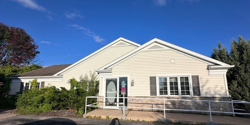 More Photos Of 226 Bornemann St, Green Bay Assisted Living For Sale