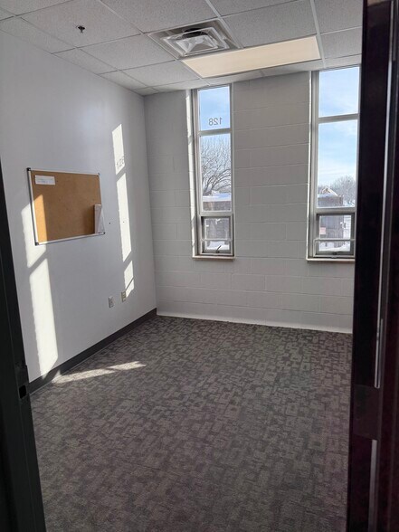 More Photos Of 2960 W Enon Rd, Xenia Flex For Lease