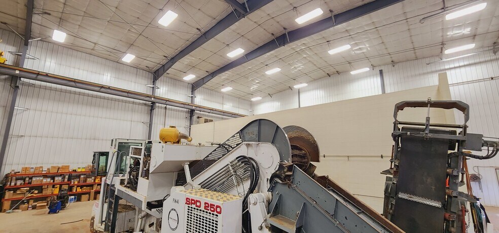 More Photos Of 860 35th Ave E, Dickinson Warehouse For Sale