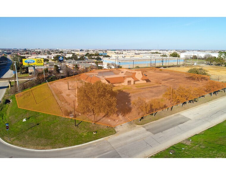 More Photos Of 2601 Galleria Dr, Arlington Land For Lease