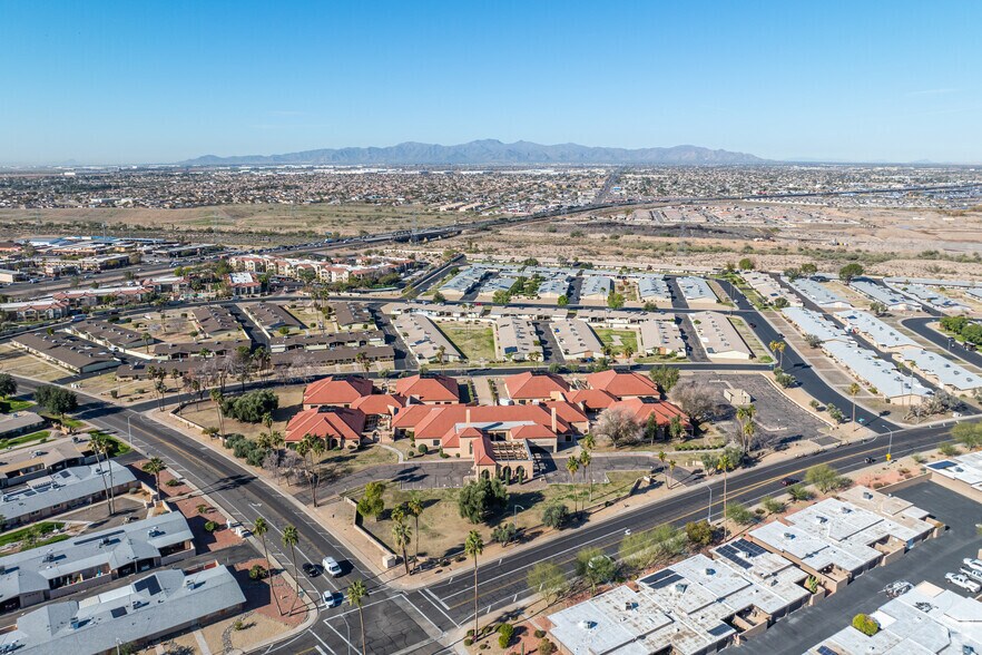 More Photos Of 13818 N Thunderbird Blvd, Sun City Rehabilitation Center For Sale