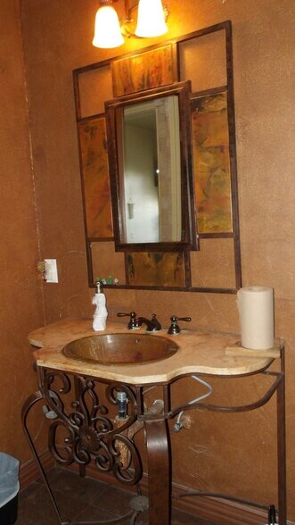 More Photos Of 1906A E Tyler, Harlingen Office For Sale