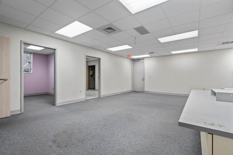 More Photos Of 170 Cardiology Pl, Commerce Healthcare For Lease