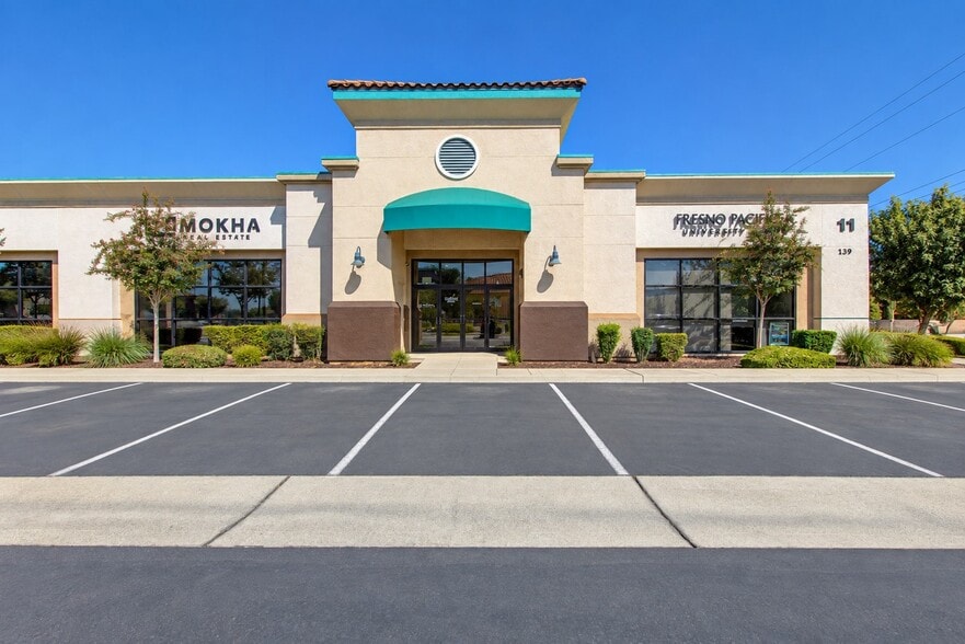 More Photos Of 139 W El Portal Dr, Merced Office For Lease