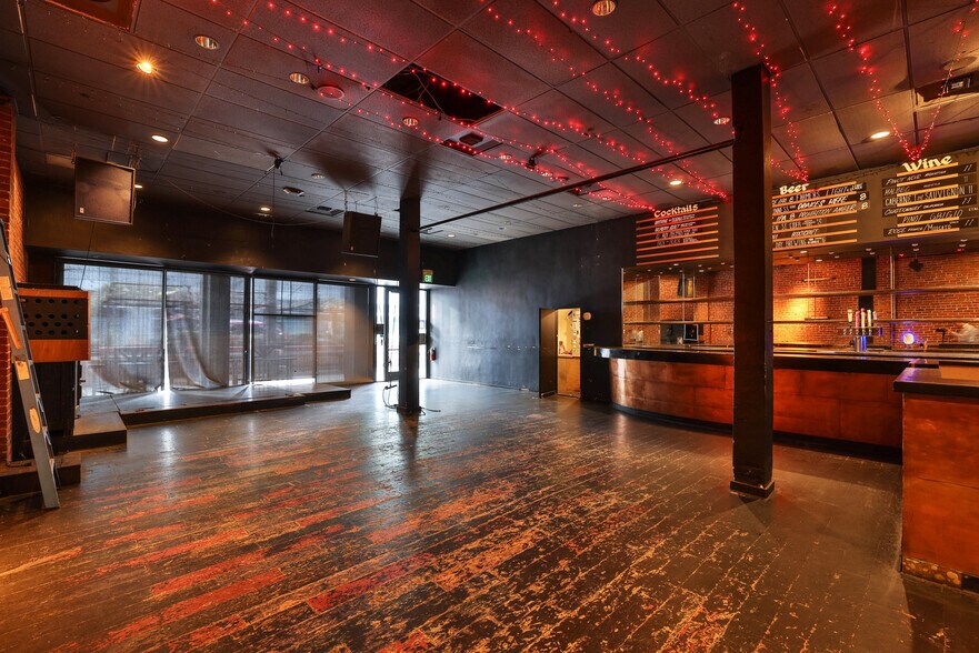 More Photos Of 374 S 1st St, San Jose Storefront For Sale