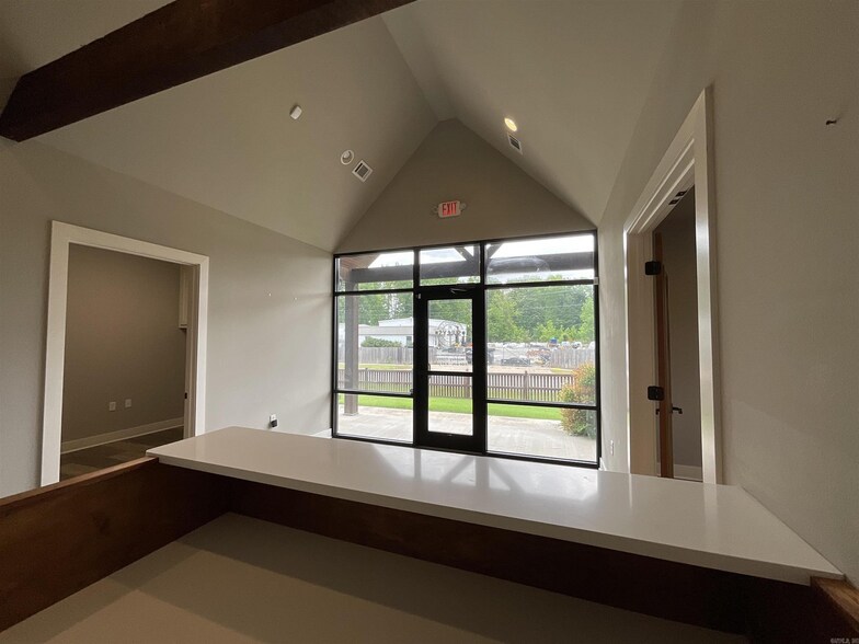 More Photos Of 1009 S Redmond Rd, Jacksonville Medical For Sale