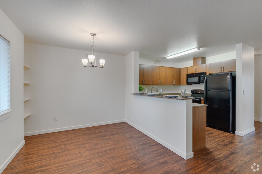 More Photos Of 9520 SW Greenburg Rd, Tigard Apartments For Sale