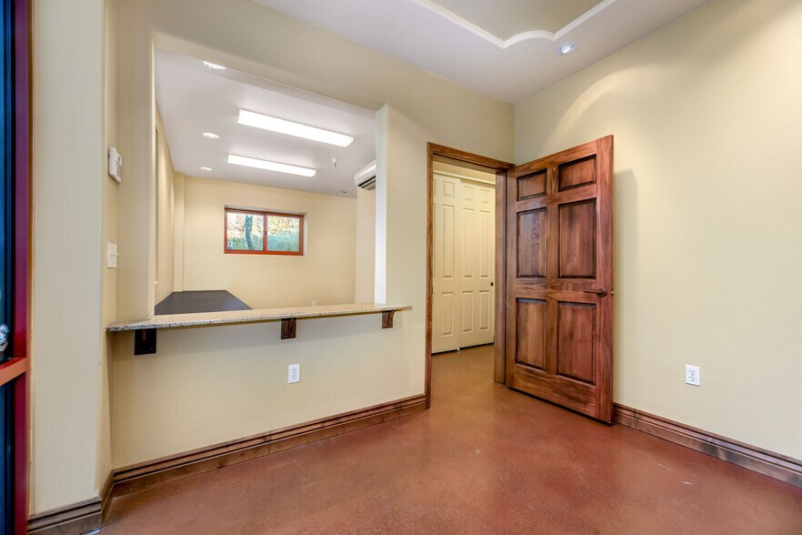 More Photos Of 12257-12295 Loma Rica Dr, Grass Valley Warehouse For Sale