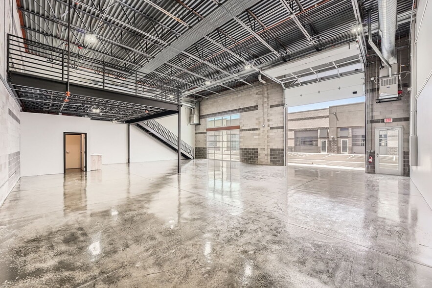 More Photos Of 10264 Dransfeldt Pl, Parker Showroom For Sale