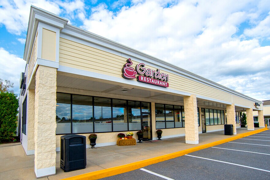 More Photos Of 138-140 S Main St, Milford Unknown For Lease