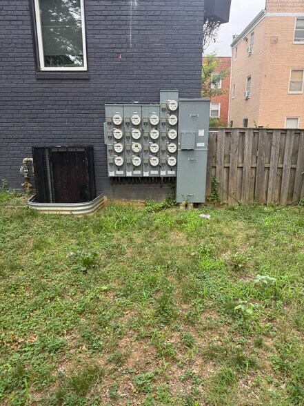 More Photos Of 1907 18th St SE, Washington Apartments For Sale
