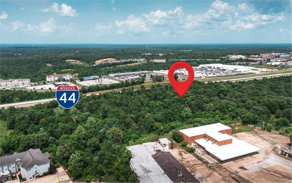 More Photos Of 530 Old Route 66, Saint Robert General Retail For Sale