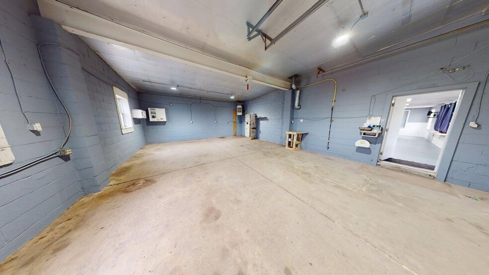 More Photos Of 1541 State Route 7, Gallipolis Flex For Lease