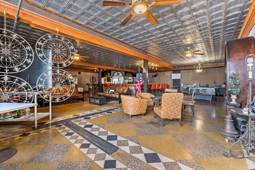 More Photos Of 1000 W State St, Coal Township Restaurant For Sale