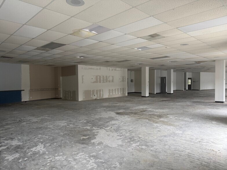 More Photos Of 1385 John Small Ave, Washington Medical For Lease