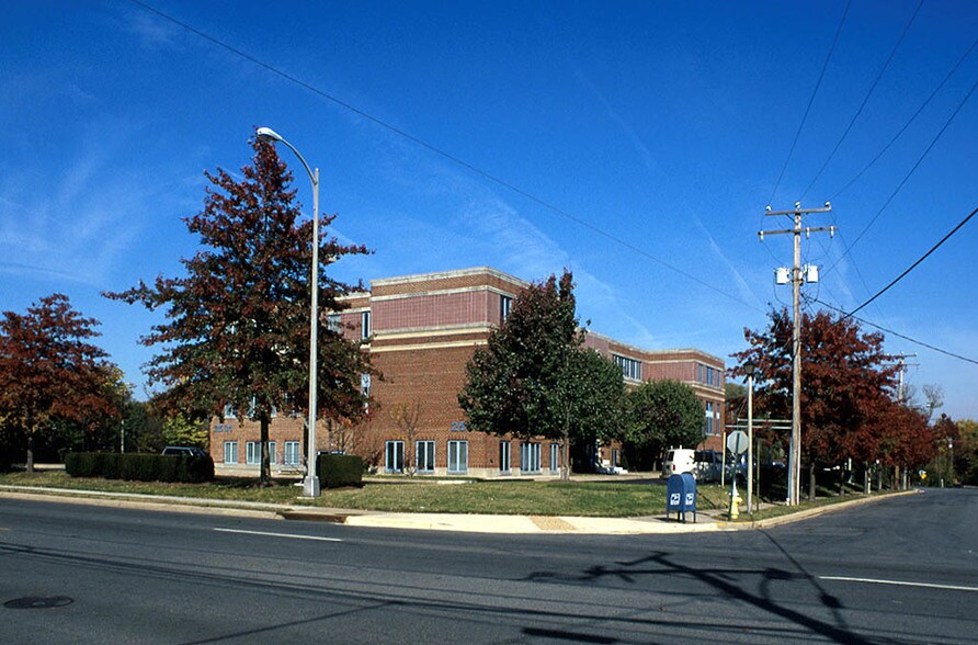 More Photos Of 2501 N Glebe Rd, Arlington Medical For Sale
