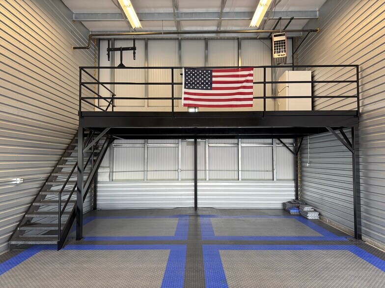 More Photos Of 7352 Greenridge Rd, Windsor Warehouse For Sale