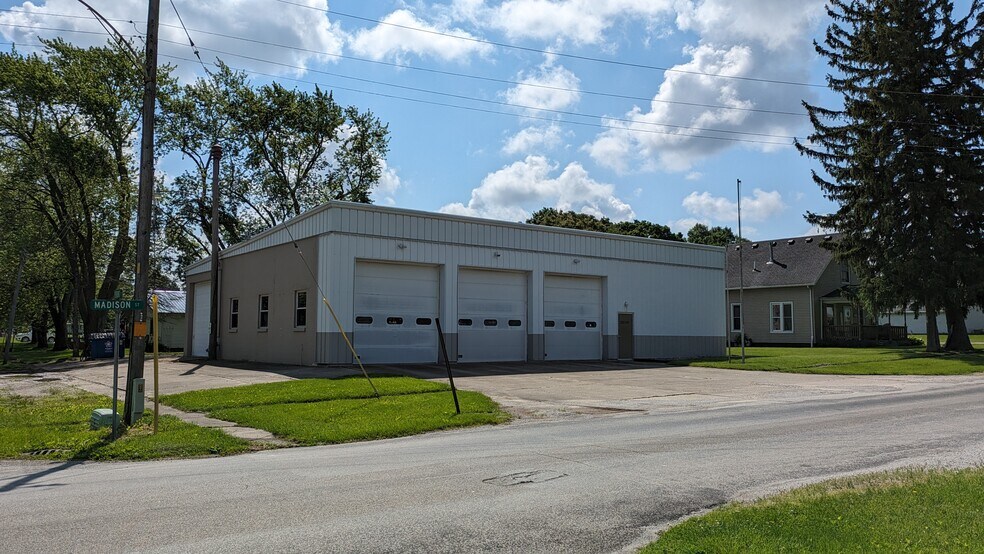 More Photos Of 400 Madison st, Towanda Flex For Sale