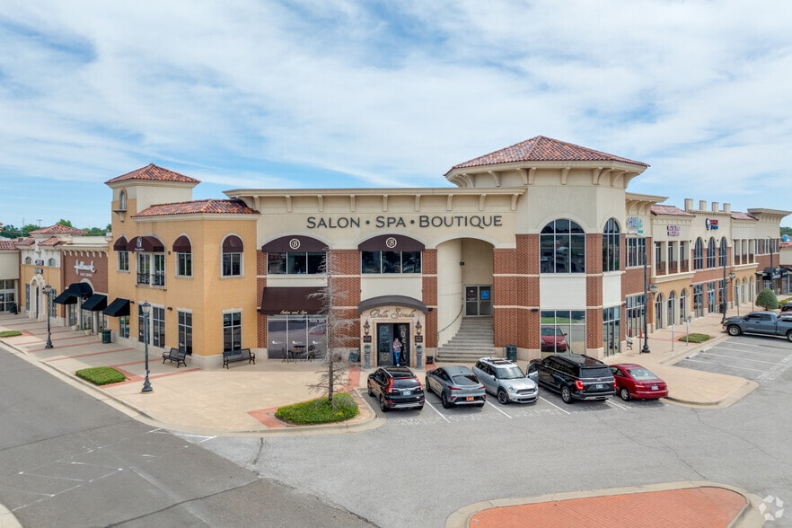 More Photos Of 3100-3272 S Broadway, Edmond Unknown For Lease