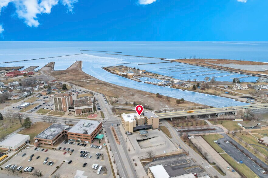 More Photos Of 301 Broadway, Lorain Hotel For Sale