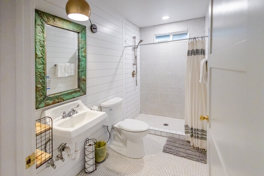 More Photos Of 6385 W White Mountain Blvd, Lakeside Lodge Meeting Hall For Sale