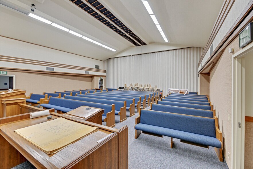 More Photos Of 762 S Court St, Montgomery Religious Facility For Sale