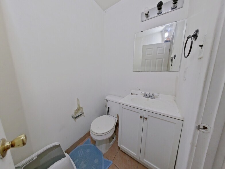 More Photos Of 2041 N 15th St, Philadelphia Apartments For Sale