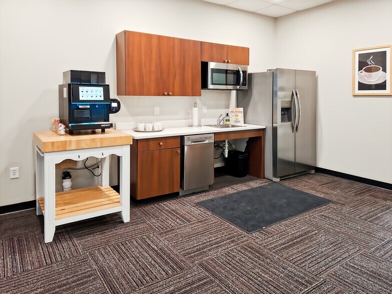 More Photos Of 13701 Woodway Dr, Woodway Coworking Space