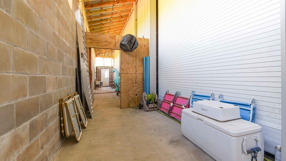 More Photos Of 17629 Cordova Pl, Panama City Beach Industrial For Sale