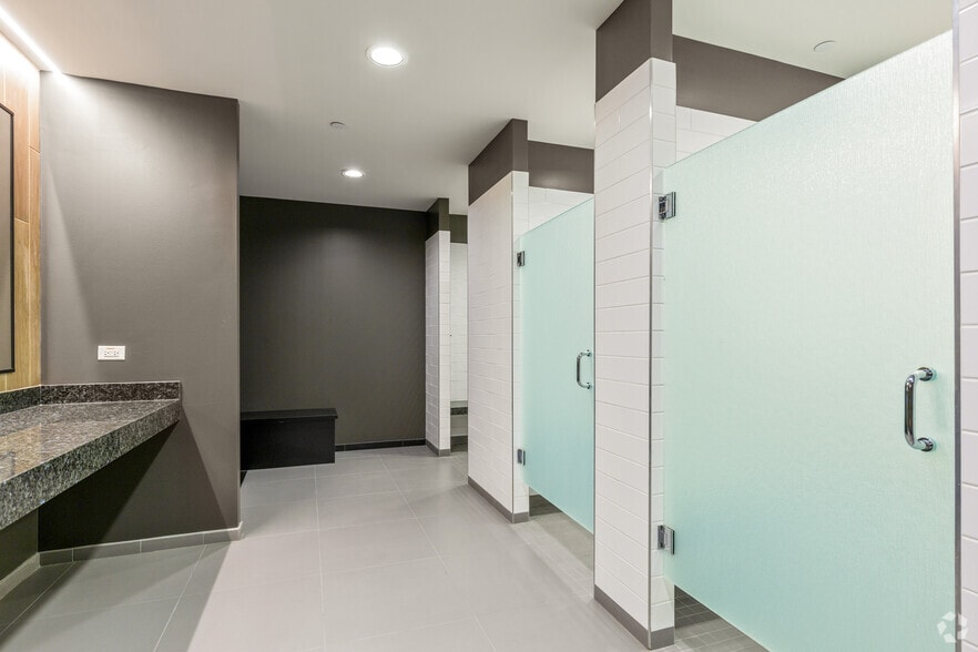 More Photos Of 1801 Alma Dr, Plano Office For Lease