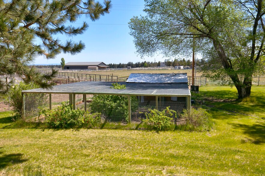 More Photos Of 61212 Obernolte Rd, Bend Specialty For Sale
