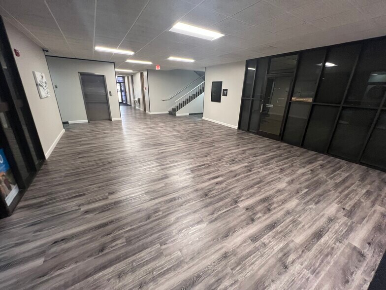 More Photos Of 1 Centerview Dr, Greensboro Unknown For Lease