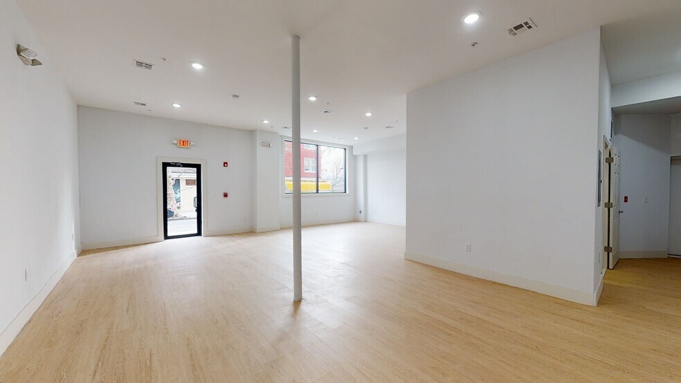 More Photos Of 66 Garside St, Newark Apartments For Sale