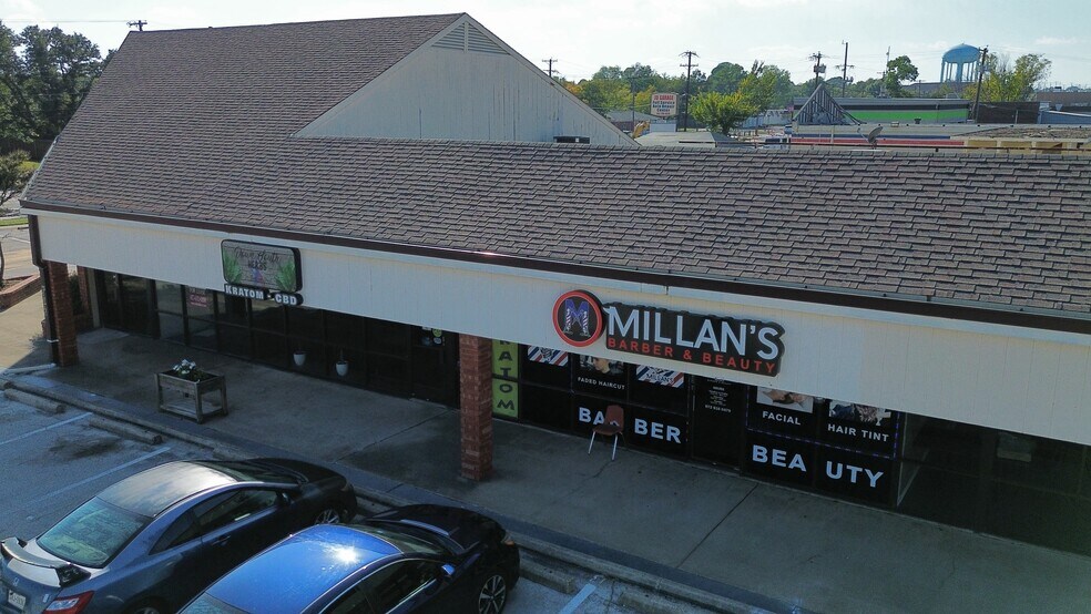 More Photos Of 209 Bedford Rd, Bedford General Retail For Lease