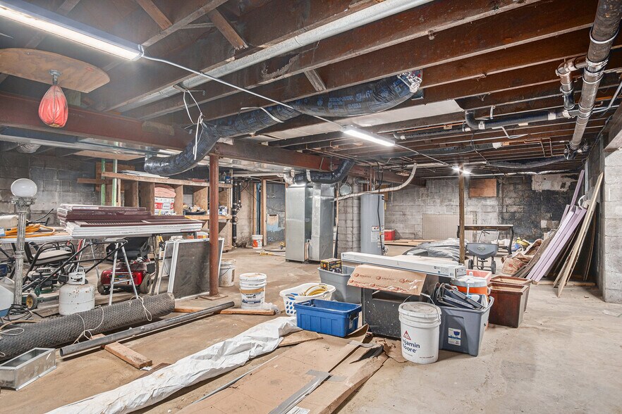 More Photos Of 2601-2603 N 45th St, Omaha Office Residential For Sale