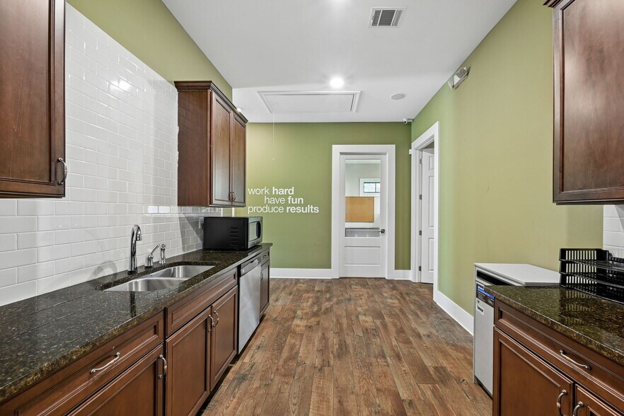 More Photos Of 27735 James Chapel Rd N, Holden Office For Sale