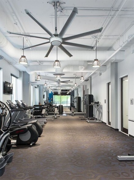 More Photos Of 1 Preserve Pky, Rockville Office For Lease