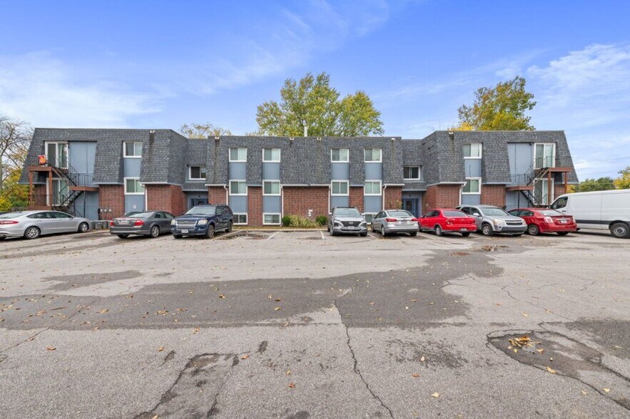 More Photos Of 706 E 139th St, Kansas City Apartments For Sale
