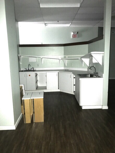 More Photos Of 1548 W Main St, Willimantic Storefront Retail Office For Lease